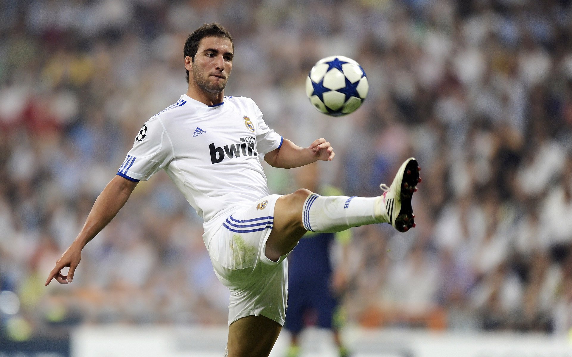 开云体育在线-摩洛哥队在巴黎奥运会男足比赛中表现出色，赢得奖项，摩洛哥足球队主力